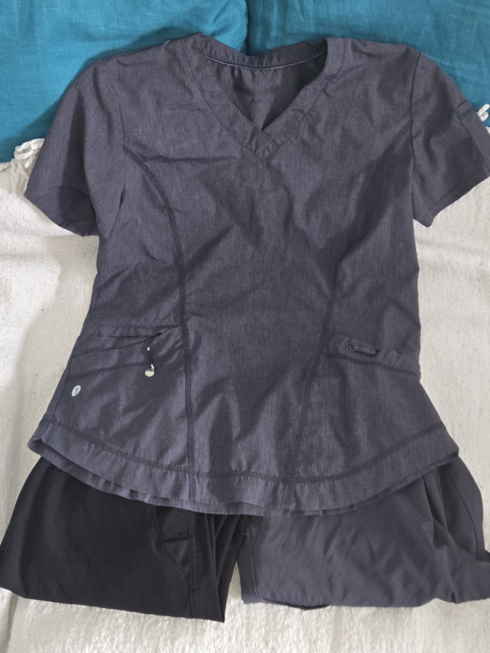 SCRUBS three-piece women’s bundle in very good pre-owned condition S/M